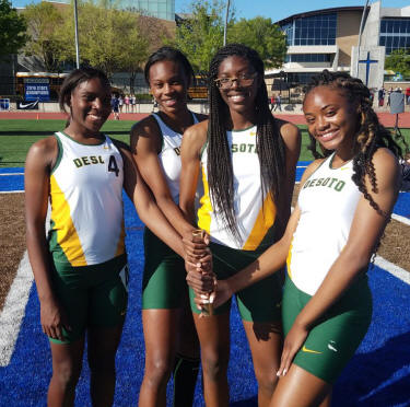 DeSoto Girls 4x400 relay team